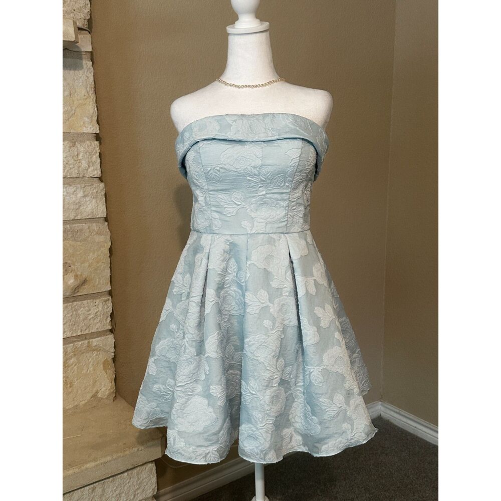 Azazie Atelier Light Blue Floral Jacquard Strapless Fit Pleated Mini Dress 8
